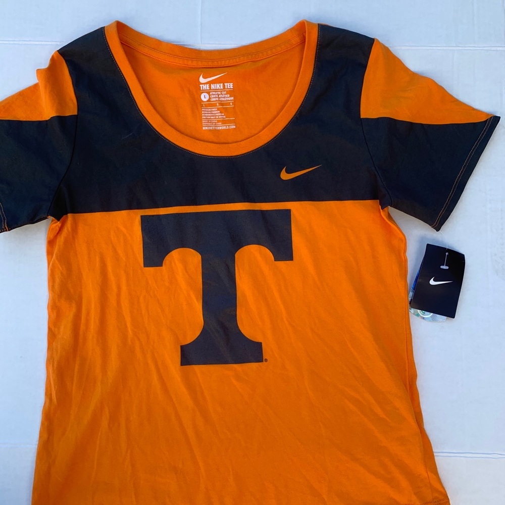 NWT Nike Short Sleeve Texas Shirt